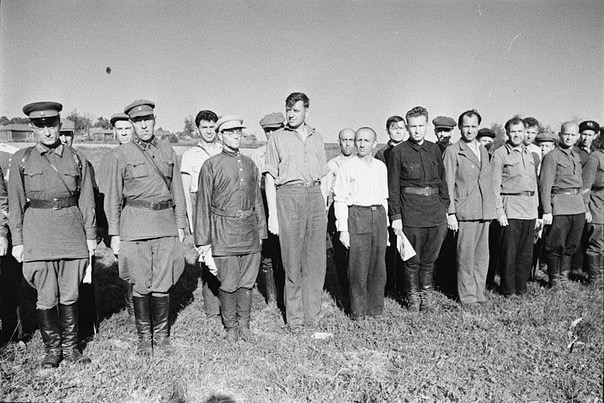 Фото 2. Московское народное ополчение, 1941 г.  (автор – А.Шайхет)
